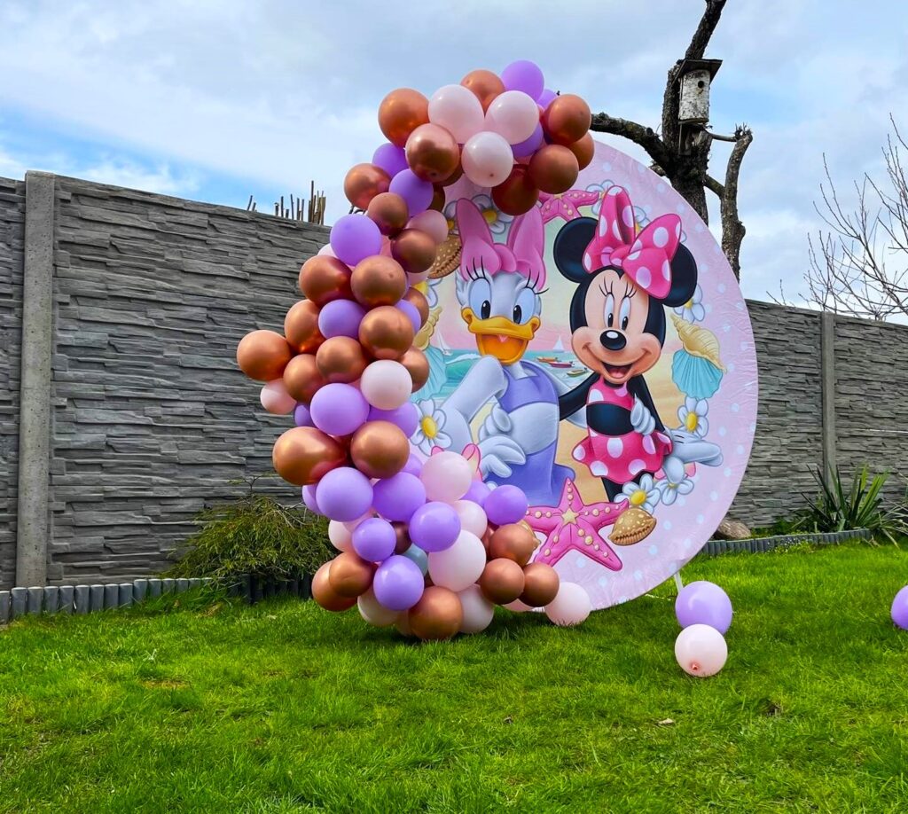 Balionų arkos ir fotosienelių nuoma Šiauliuose