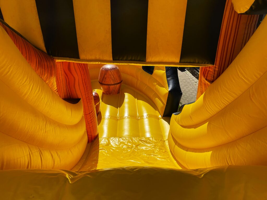 Batutų nuoma Šiauliuose. Pristatome! Visoms jūsų šventėms - linksmybės -garantuotos!