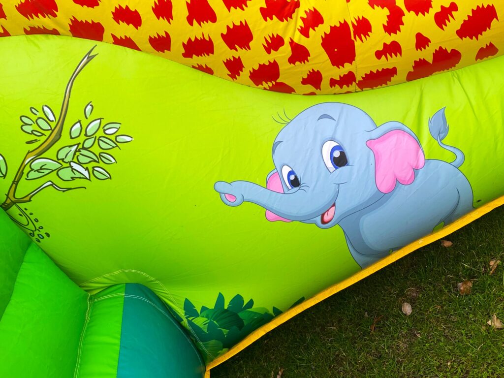 Batutų nuoma Šiauliuose. Pristatome! Visoms jūsų šventėms - linksmybės -garantuotos!